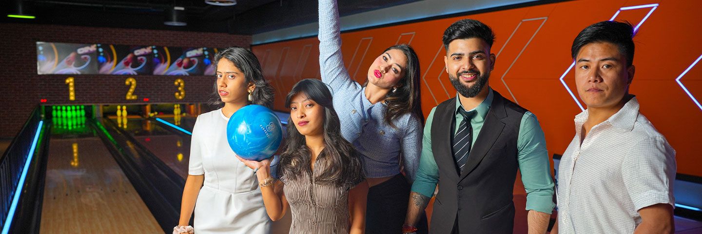 THE STORY OF DAVE & BUSTER'S